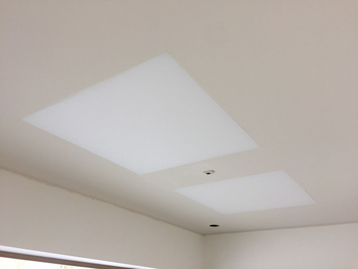 Светящийся натяжной потолок: 28 фото световых и светопрозрачных конструкций с монтажем полотна со светодиодами